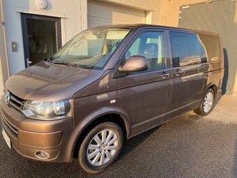 VW Multivan 2,0 TDI 132kw 4x4 DSG - Higline 7 míst