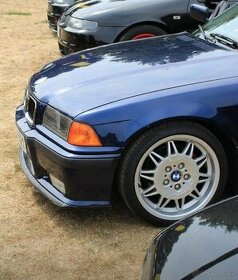 BMW E36 330i coupe