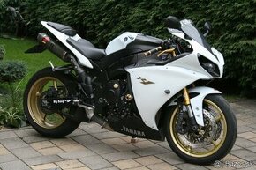 Yamaha R1 rn22 big bang ...kúpim