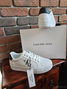 Calvin Klein tenisky kizene vel.39 nové vč. krabice