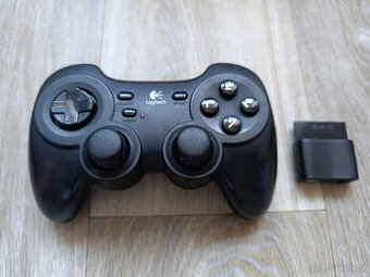 ovladač Logitech G-X2H14A (Playstation 2)