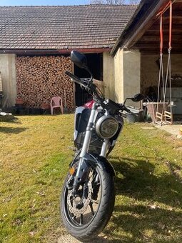 Honda CB125r