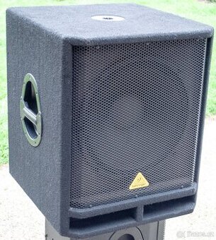 Behringer Eurolive VQ1500D Aktivní subwoofer