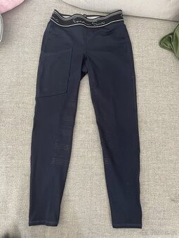 Jezdecke divci leginy QHP, vel 140