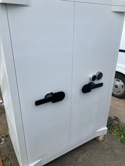 Luxusní Trezor na zbraně a šperky - 1