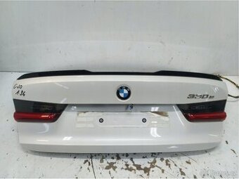 BMW G20 330e KOMPLETNÍ ZADNÍ VIKO