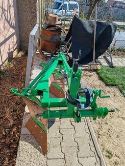 Pluh za traktor - 1