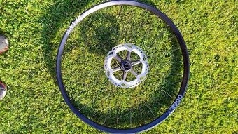 MTB Kola DT Swiss 29 m1900 spline
