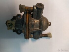 Benzínové čerpadlo Fiat 125 P; AC pumpa - 1