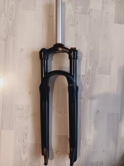 SR Suntour XCR 32