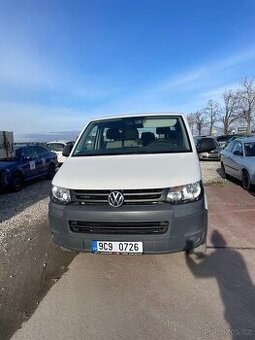 Volkswagen T5 facelift Bus - 1