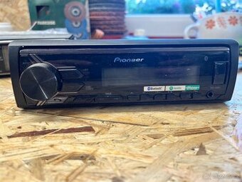 Pioneer 390 BT
