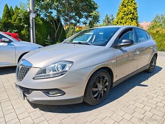 Lancia Delta 1.4 T-jet benzín 88kw