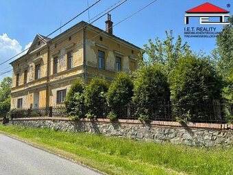 Prodej rodinného domu, 750 m2 s velkou zahradou - Javorník -