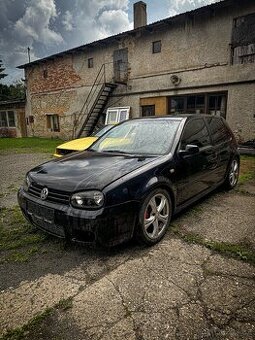 VW GOLF IV 2.3 V5 110 kW AGZ