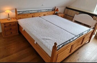 Kompletní ložnice borovicová