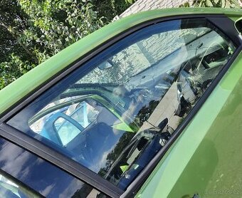 nd z škoda rapid 1.6tdi zelená bílá světle tmave modrá