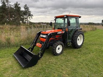 Malotraktor kubota GL467 Grandel s celním nakladačem