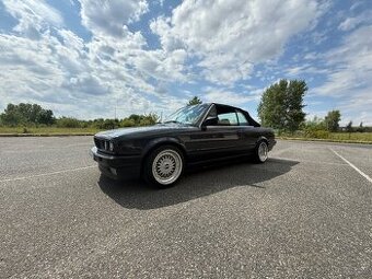 BMW E30 318i - 1