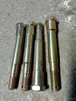 Škoda 105L 120L 125L Rapid šroub ramene