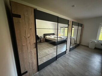 Šatní skříň, komoda a noční stolky