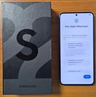Samsung Galaxy S22 černý