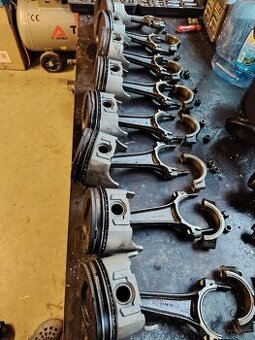 Ford 429 / 460 pisty s ojnicema