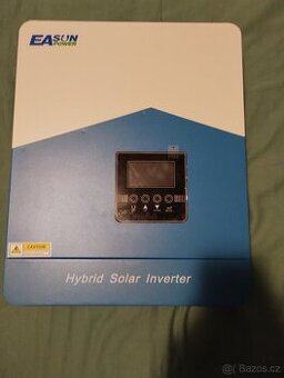 Hybridní měnič 24v  ISolar Easun