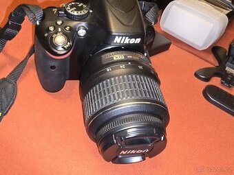 NIKON D5100 + příslušenství