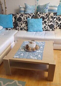 Konferenční stolek