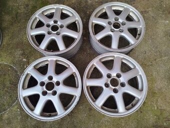 SAAB kola 16" originál - 1