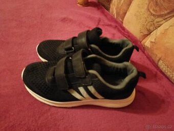 Látkové boty vel. 42 černé