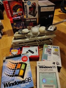 Směs retro PC věcí