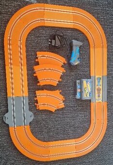 Prodam autodrahu Hot Wheels na dily. Je kompletní