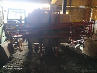 Postřikovač za traktor 12m
