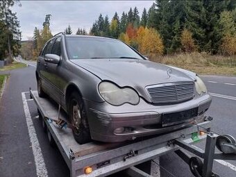 Mercedes w203 - plno náhradních dílů