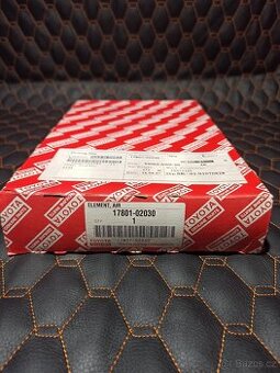 Vzduchový filtr OEM Toyota Corolla E10