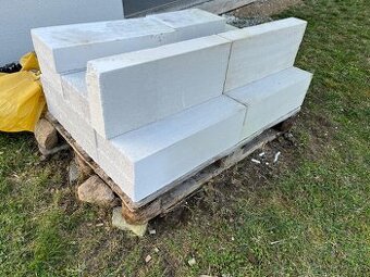 Prodám cihly Heluz 25, 30R a Ytong 100