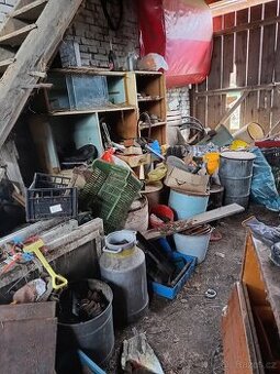 Vyklízení dvora - vše zdarma za odvoz (Šachov u Borohrádku)