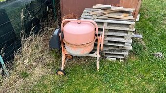 Stavební Míchačka betonu Hecht 2185