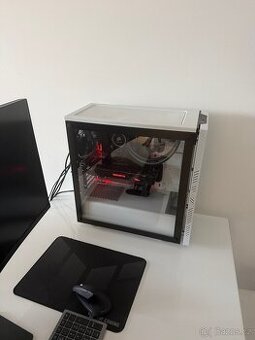 Desktop PC i7-6700K / GIGABYTE GTX 1080 / 16GB RAM / SSD + H