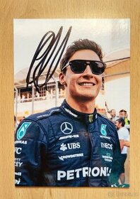 George Russell Formule 1 originální autogram na fotografii