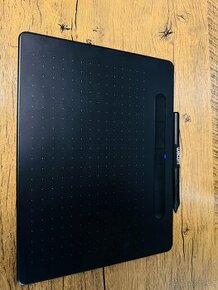 Grafický tablet Wacom Intuos M - bluetooth | CTL-6100WL - 1