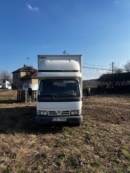 Cabstar skříň 3,0TD 92Kw ložná plocha 480cm řidičák sk. B