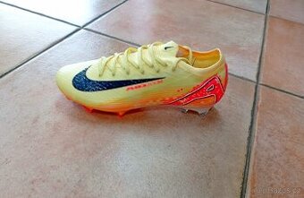 NOVÉ profi lisovky Nike ZM Vapor 16 Elite KM FG - 43
