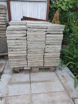 Dlaždice 30x30 a 50x50 DARUJI ZA ODVOZ