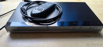 Pěkný DVD Přehrávač SAMSUNG DVD-D530 + Dálkové ovládání. - 1
