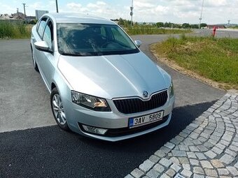 Škoda Octavia 2013 ČR původ servis, garážovano