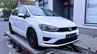 Vůz na náhradní díly VW Golf 7 Sportsvan 2015 CRKB MWW LC9A