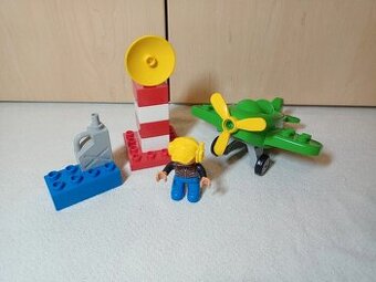 lego duplo letadélko
